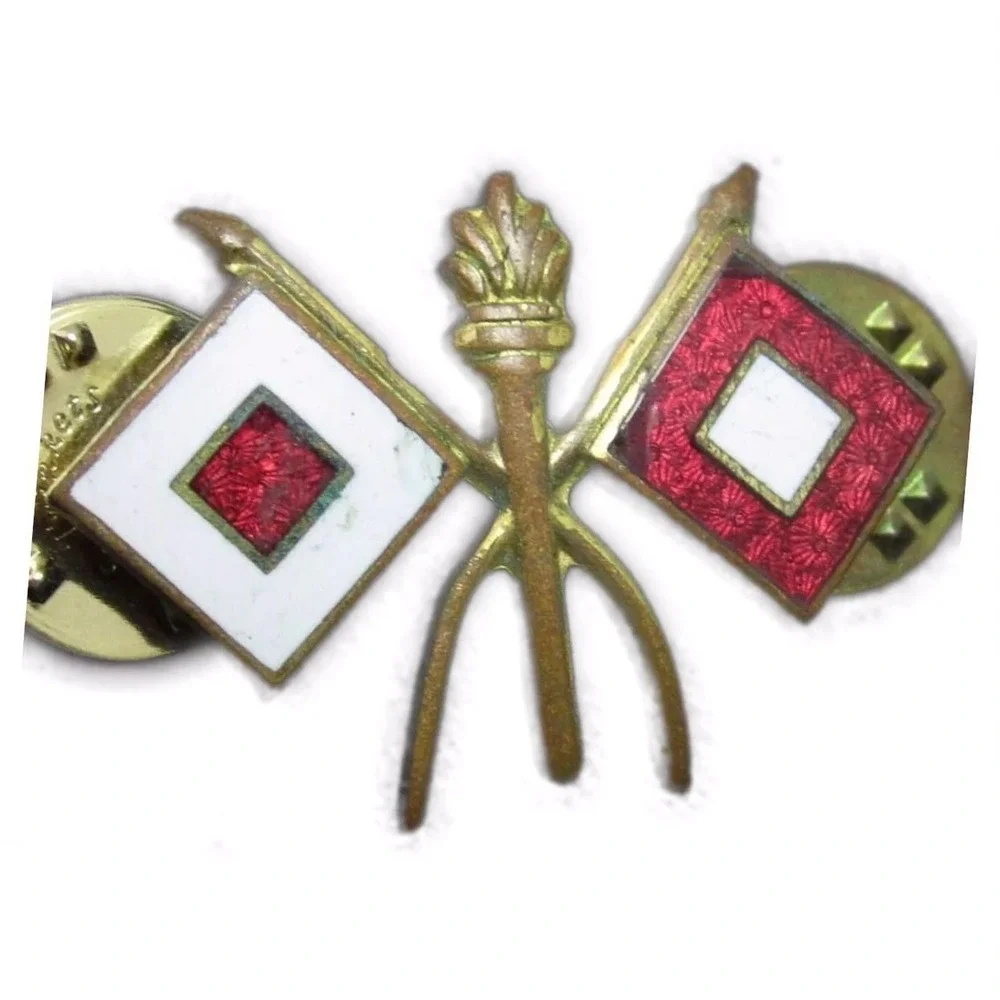 Red & White Flags Vintage Gold Toned Enamel Tie Tack Lapel Military Pin‎
